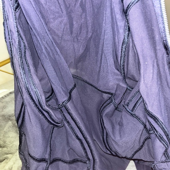 Lululemon define jacket, purple with mesh detailing, size 6 - Picture 7 of 7